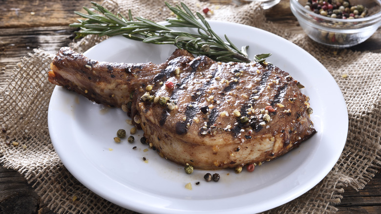 Mistakes Everyone Makes When Using A Meat Thermometer