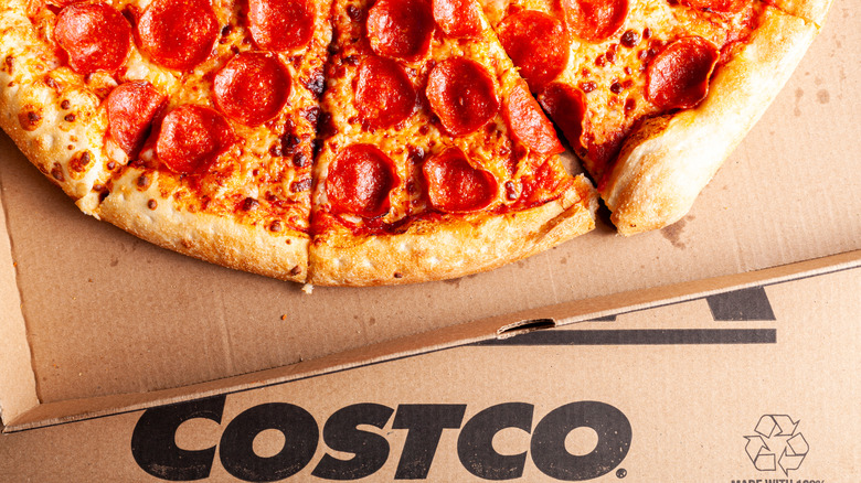 costco food court pepperoni pizza in box