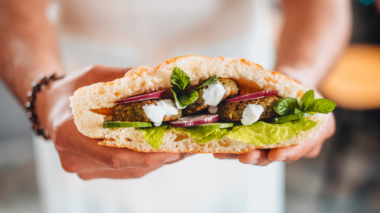 falafel in pita sandwich
