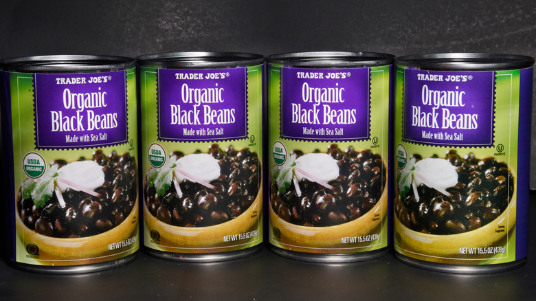 cans of trader joe's black beans