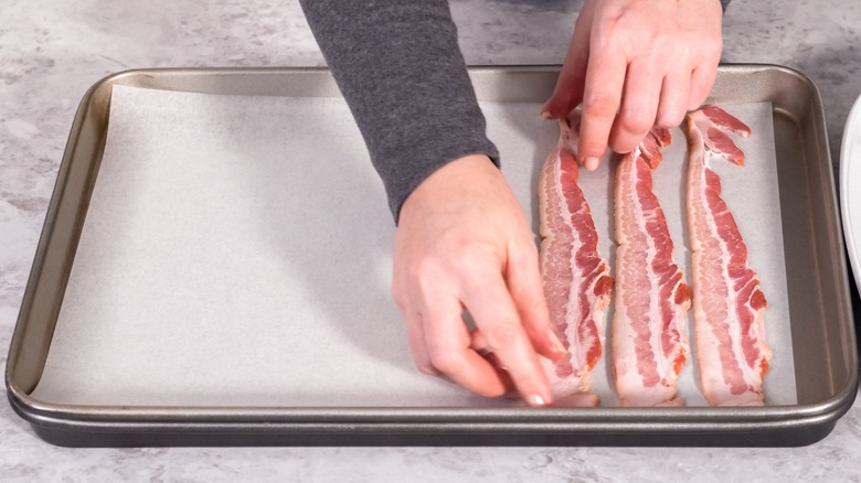 prepping bacon for oven