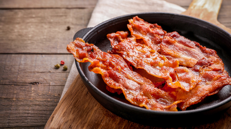 A pan of crispy bacon