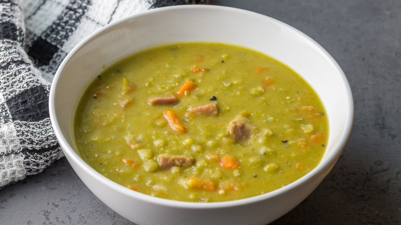 Split pea and bacon soup 