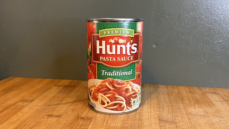 A jar of Hunt's Pasta Sauce