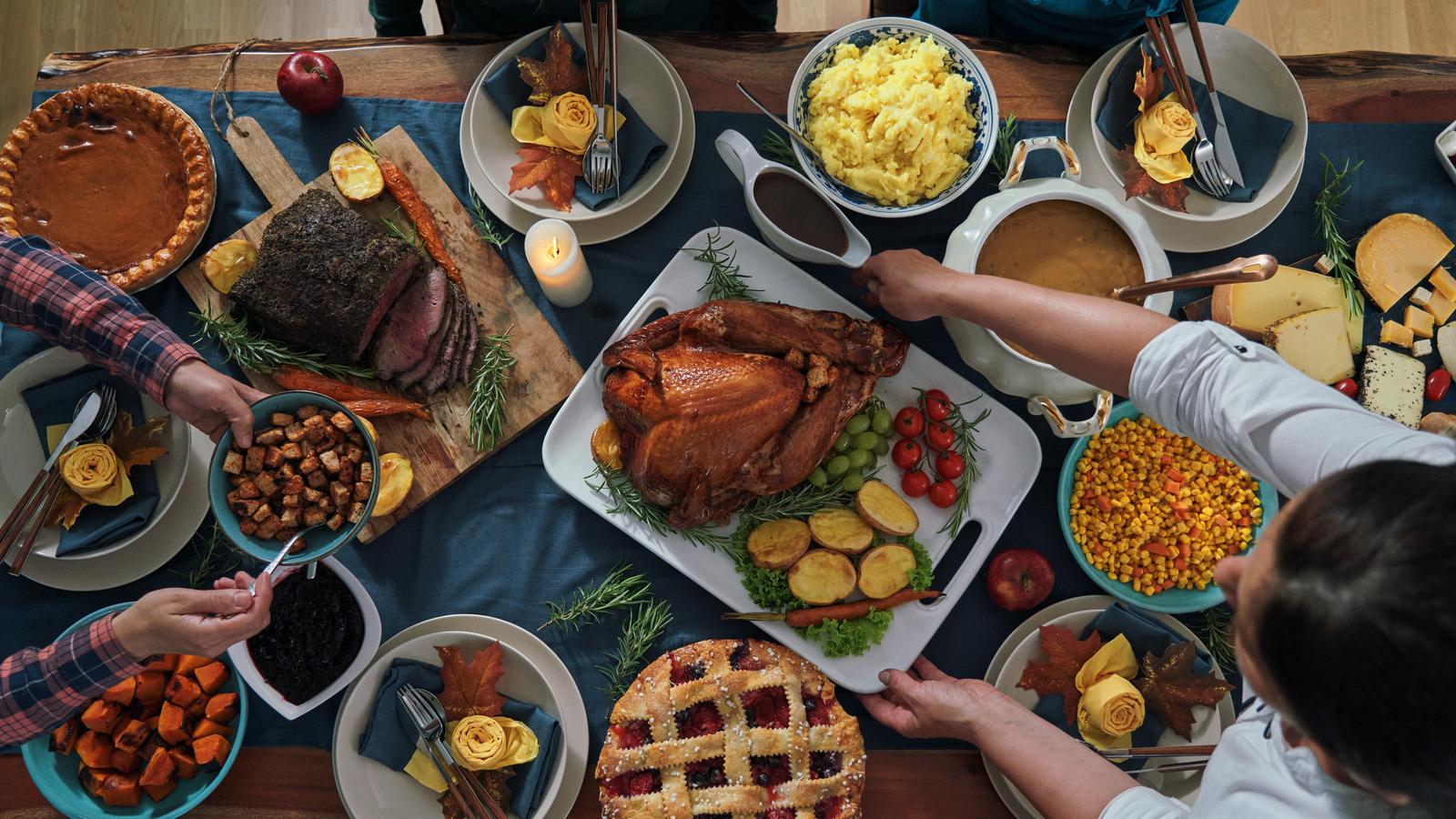 https://www.foodie.com/img/gallery/16-mistakes-to-avoid-when-hosting-thanksgiving-dinner/l-intro-1697808561.jpg