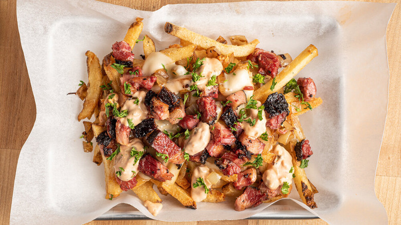 Pastrami fries with aoli