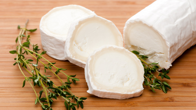 goat cheese with herbs