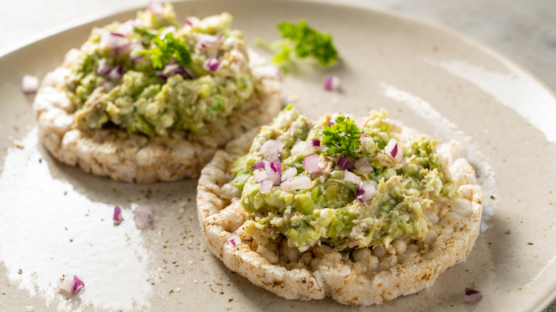 tuna salad on rice cake