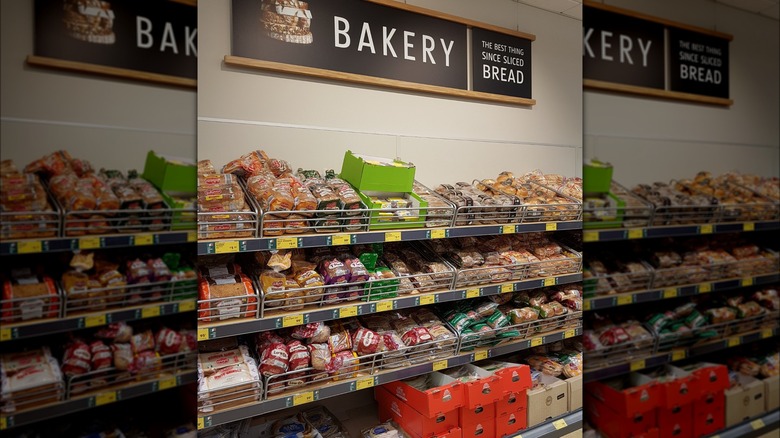 Aldi bread aisle