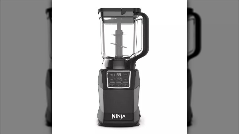 Ninja 7-speed blender with attachments