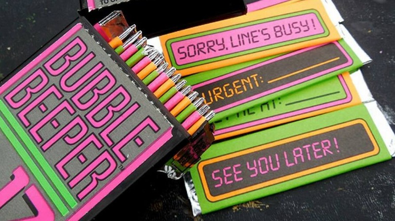 A Bubble Beeper gum pack 