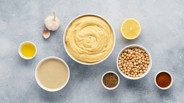 Hummus with ingredients