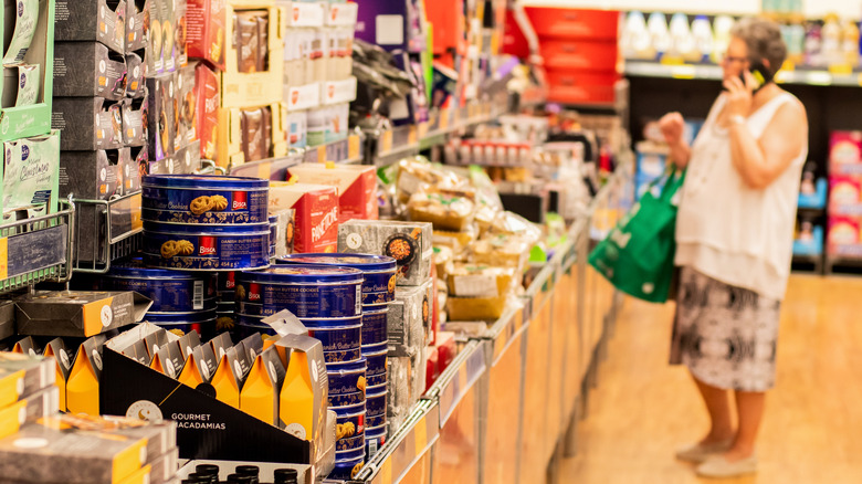 woman shopping in aldi