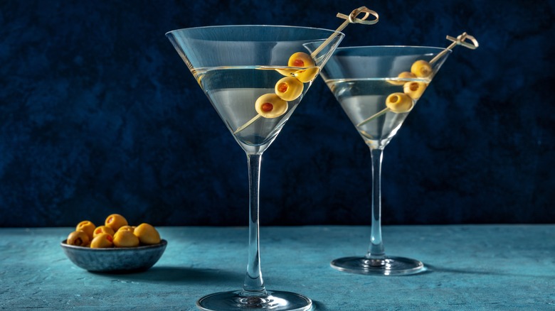 Vermouth martinis with olives