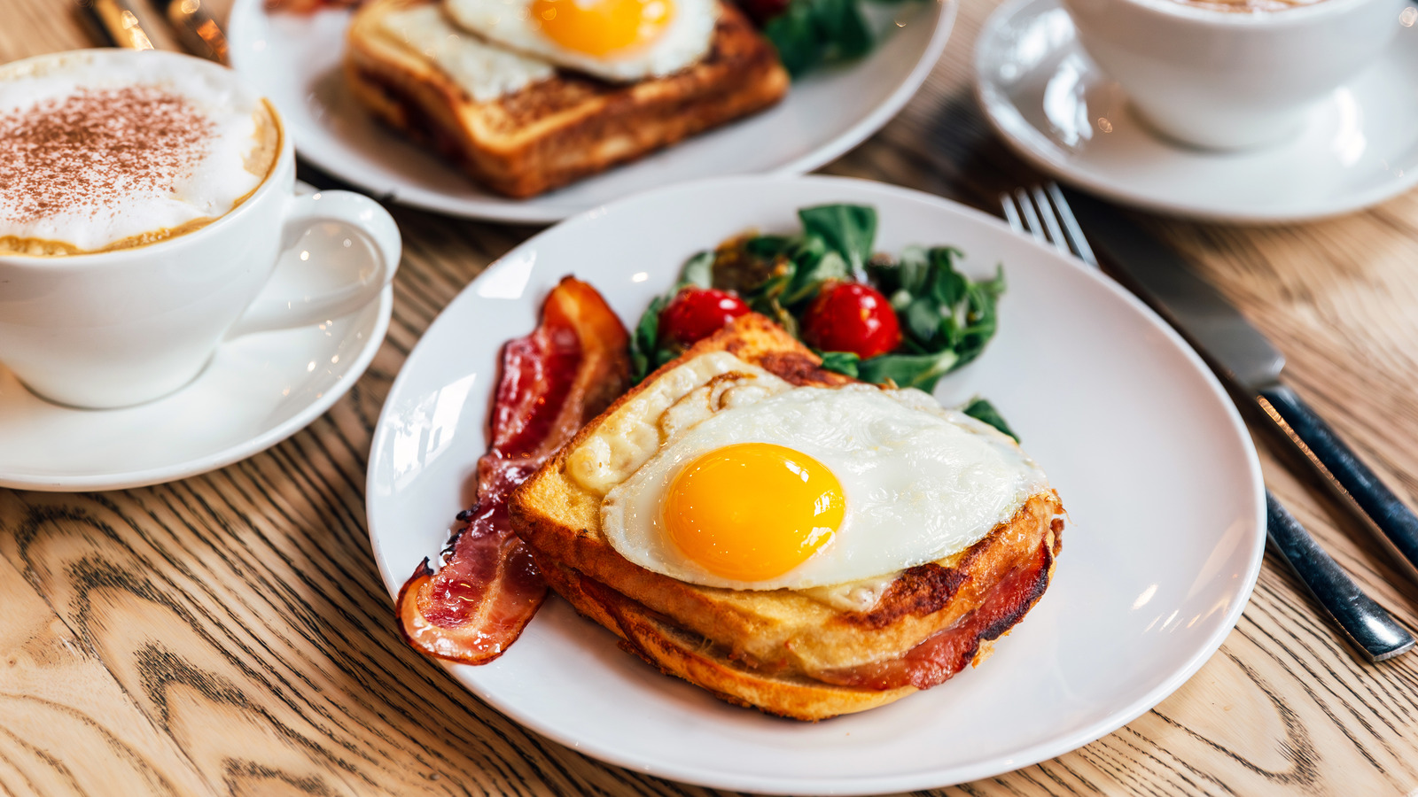 Give Your Egg Sandwich An Italian Twist And Add Tomato Sauce