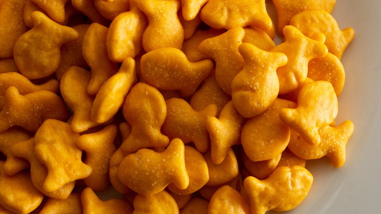 goldfish crackers on plate