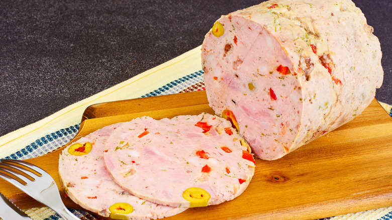 Olive loaf luncheon meat