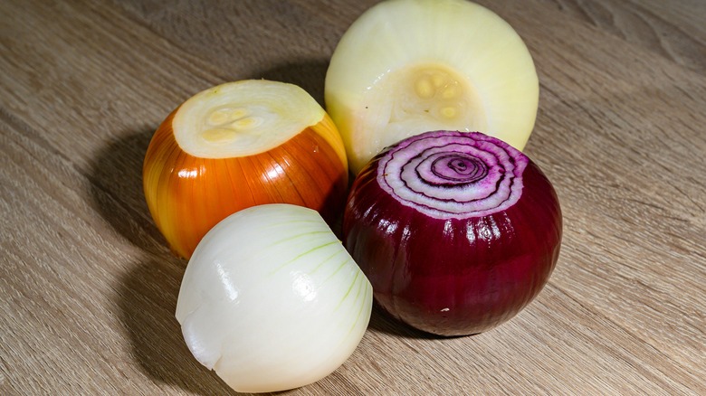 Varieties of onions