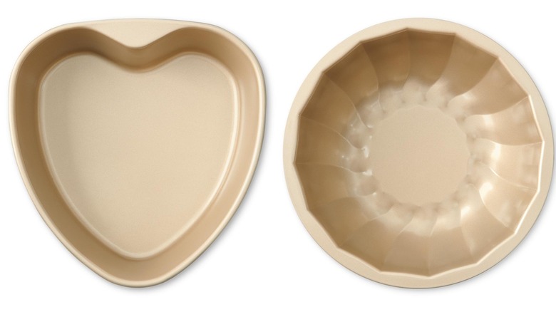 Two shapes of Crofton Mini Aluminized Steel Bakeware