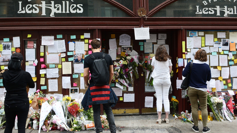 Bourdain memorial at Brassiere Les Halles