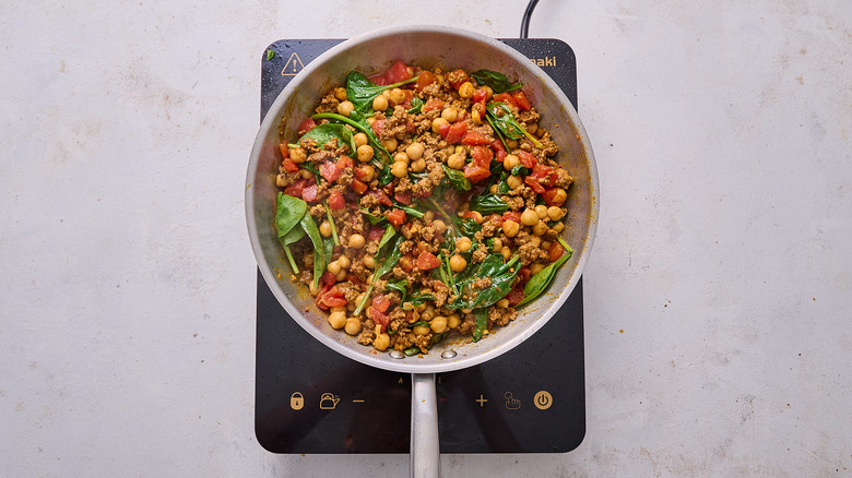 Spinach in tomato mixture