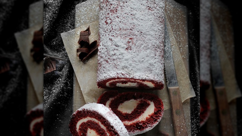 dutch apron bakery cake roll