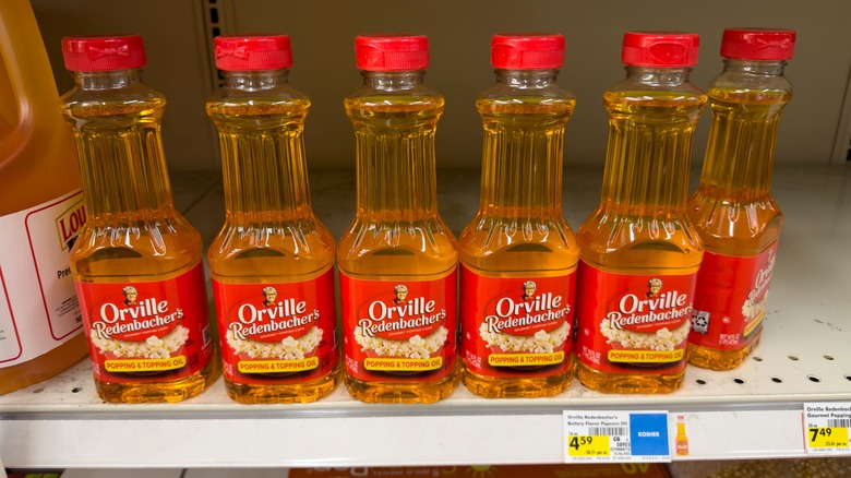 Orville Redenbacher's popcorn oil on shelf