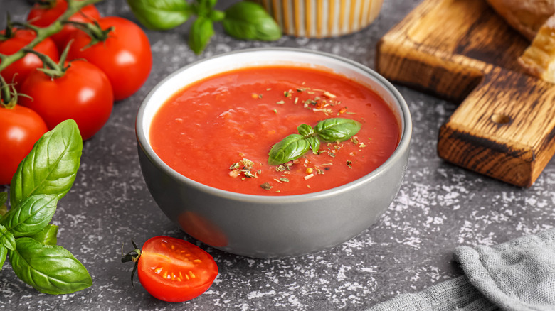 Bowl of tomato soup.