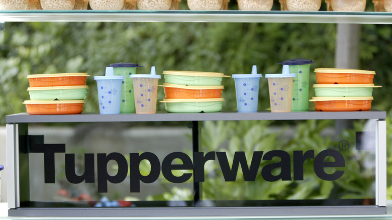 tupperware products outside shelf