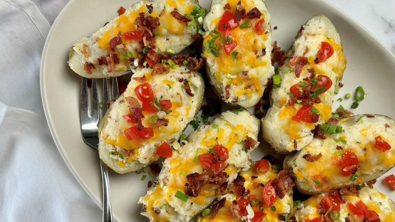 baked potatoes with tomatoes