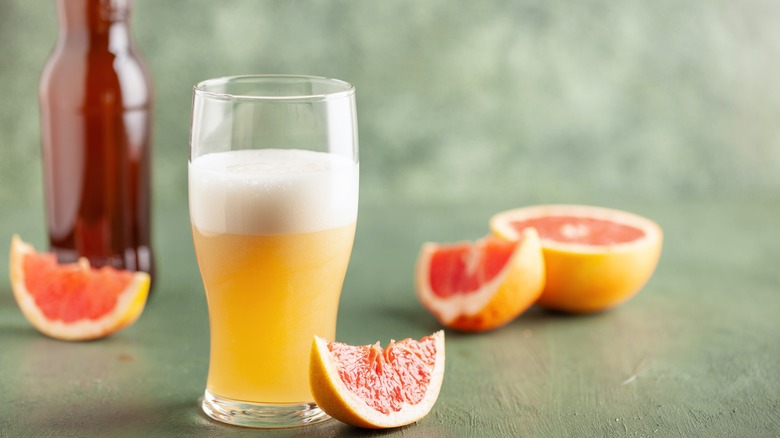 pint of beer with grapefruit