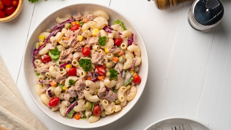 Macaroni tuna salad with vegetables