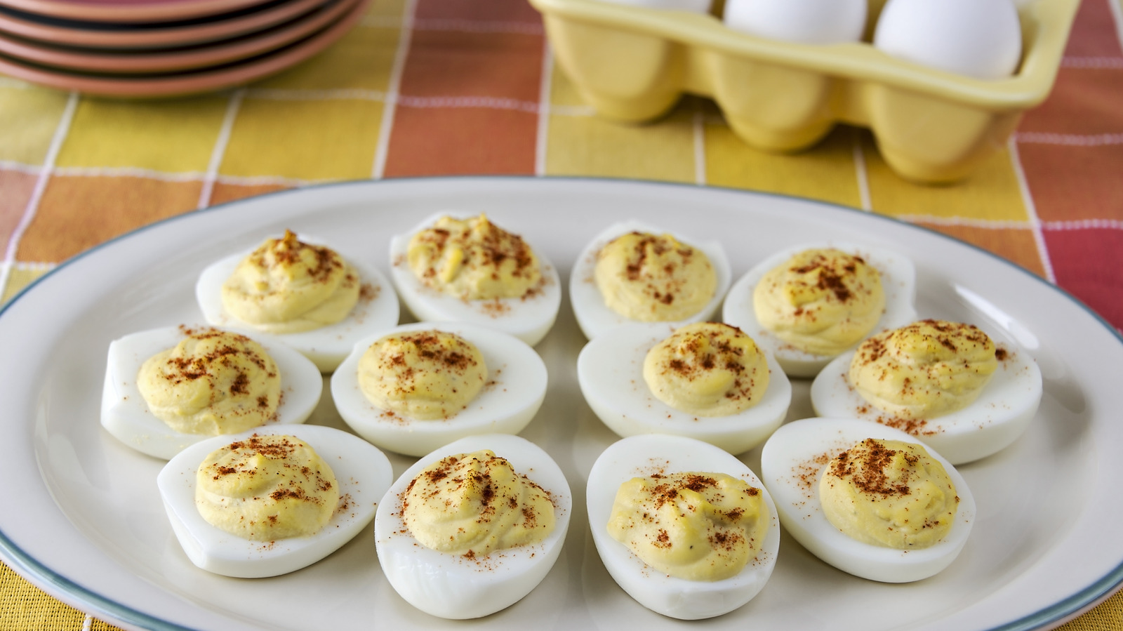 https://www.foodie.com/img/gallery/you-already-own-the-perfect-container-for-transporting-deviled-eggs/l-intro-1695844434.jpg