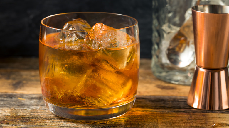 A French Connection cocktail on a wooden tabletop